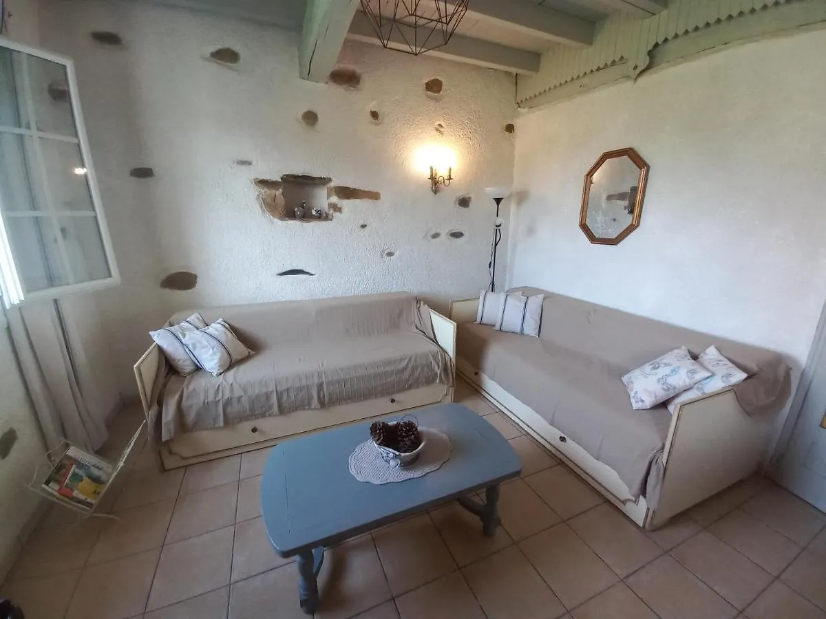 Holiday home Maison De Vacances Ade